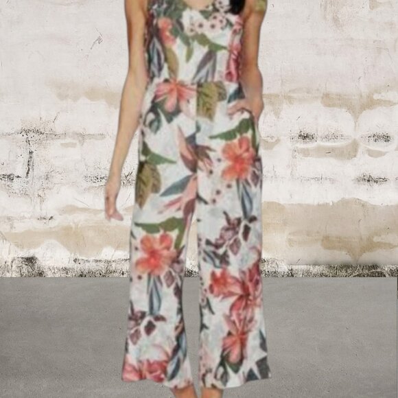 Romeo & Juliet Couture Pants - Romeo & Juliet Couture Floral Jumpsuit with Pockets Size Small